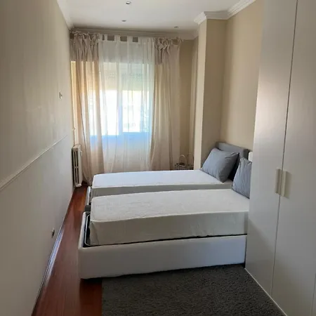 Giotto House Elegant - Sea View شقة *